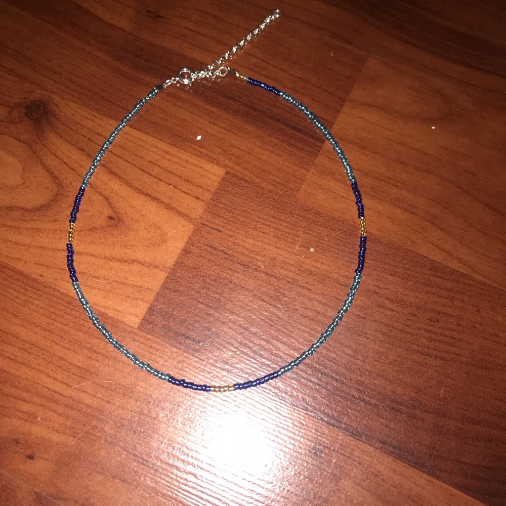 Choker necklace